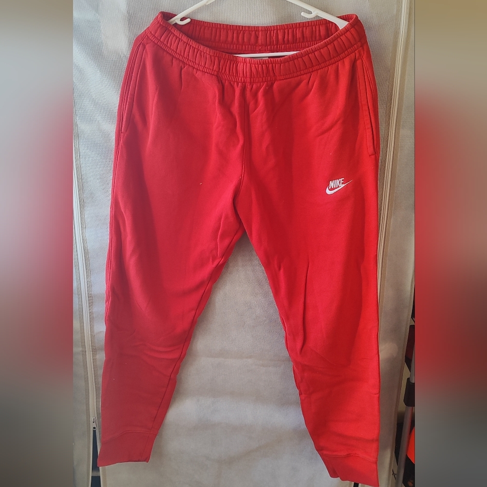 Nike Men's Red Sweatpants Size M